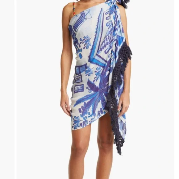 FARM RIO
Fringed Printed Metallic Voile Pareo sarong - Picture 3 of 9